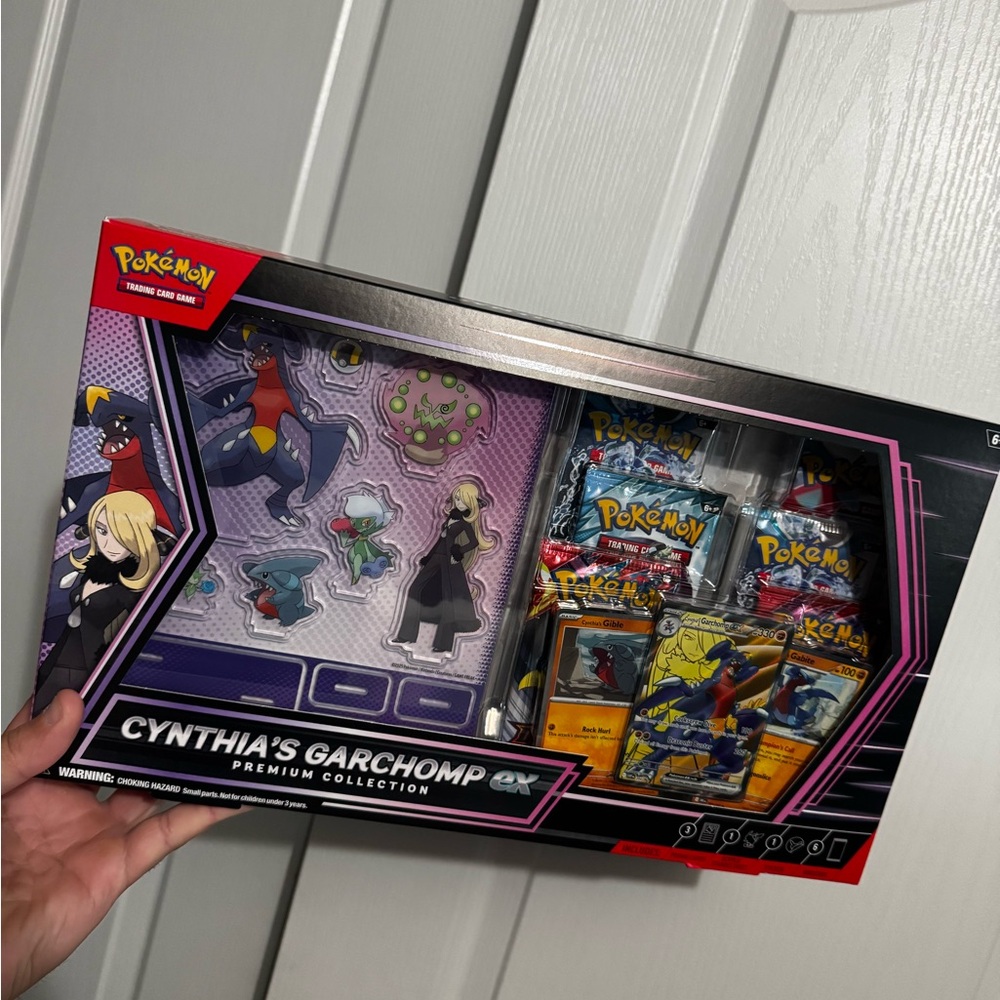 Pokemon Cynthia's Garchomp EX Premium Collection - Black, Purple, Red